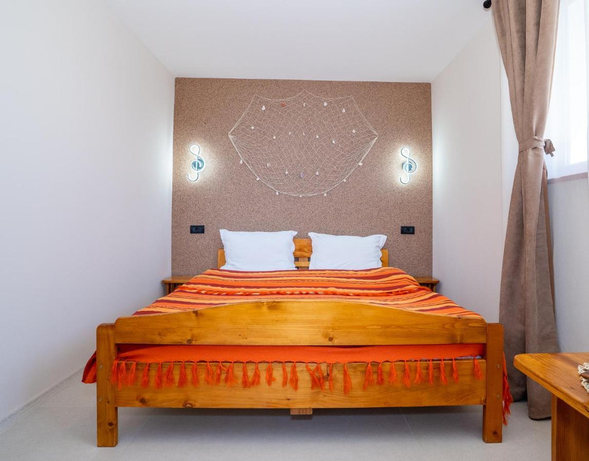 Casa Nikita Hotel Vama Veche Kültér fotó