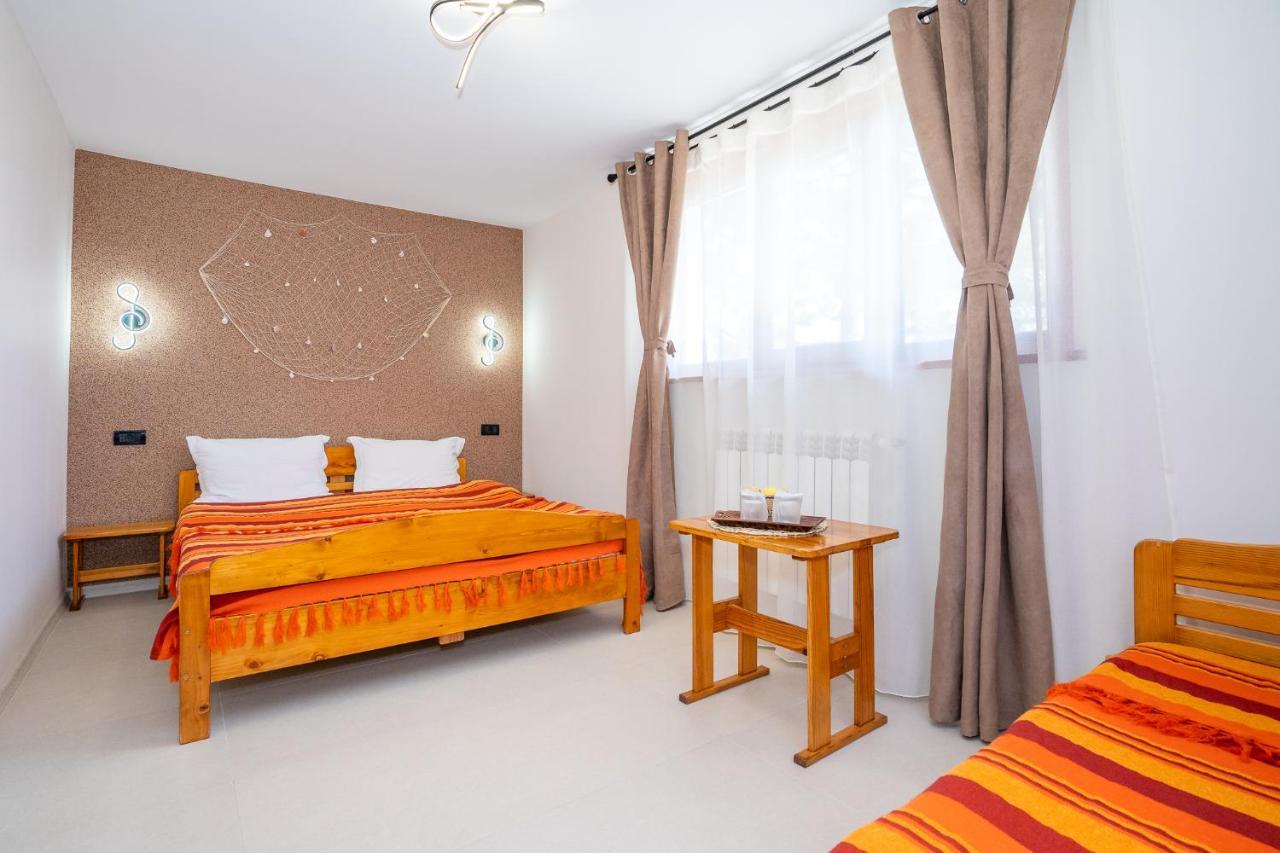 Casa Nikita Hotel Vama Veche Kültér fotó