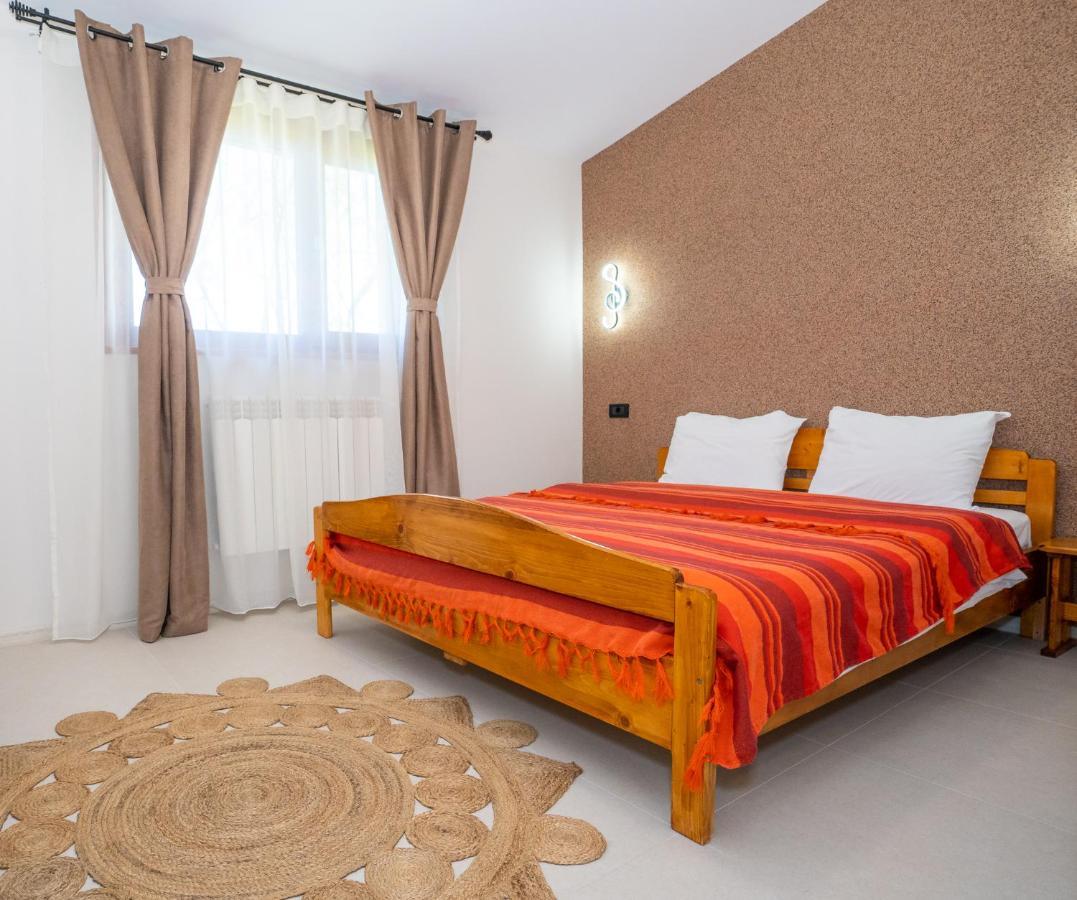 Casa Nikita Hotel Vama Veche Kültér fotó