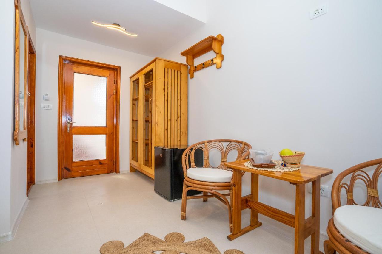 Casa Nikita Hotel Vama Veche Kültér fotó