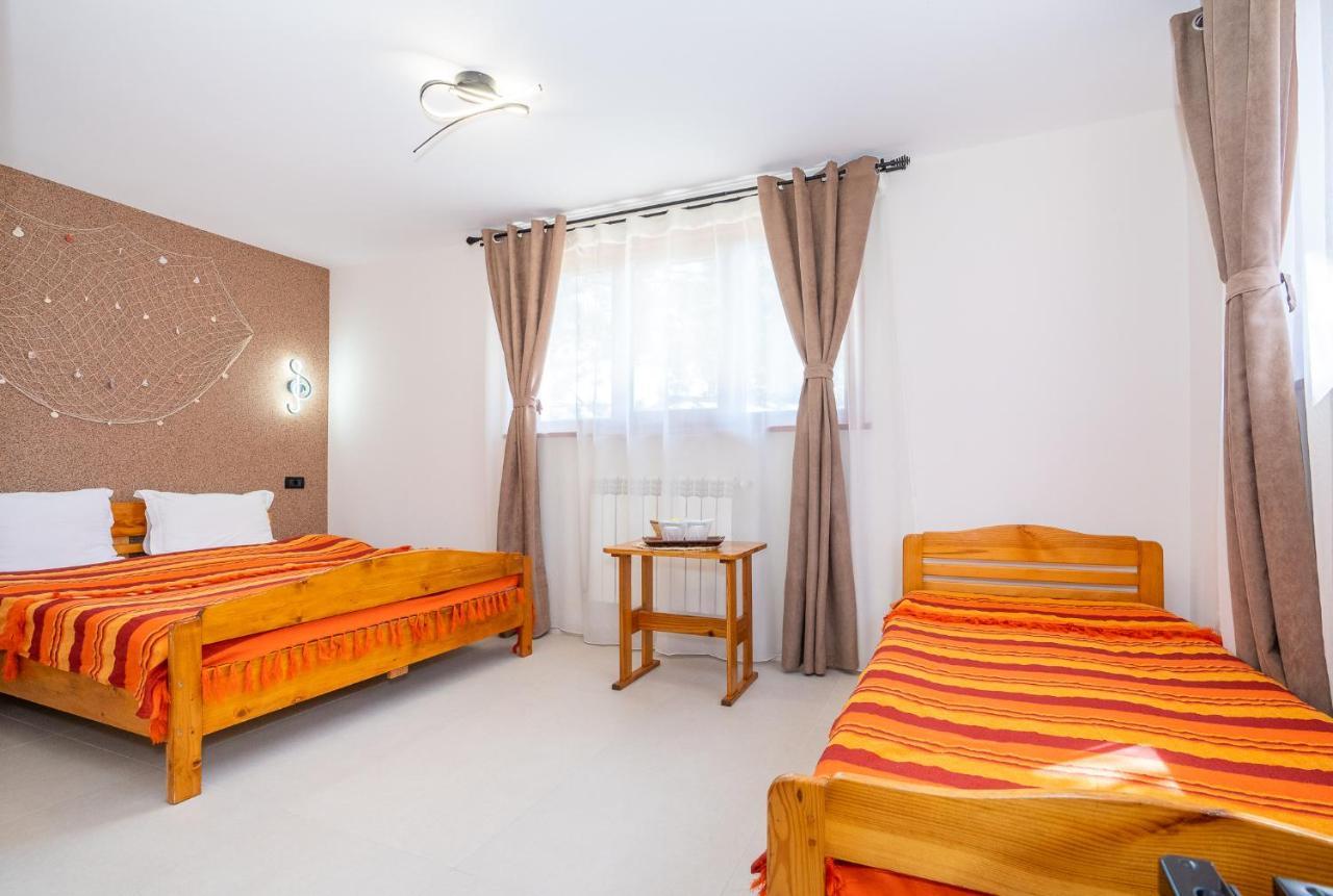 Casa Nikita Hotel Vama Veche Kültér fotó