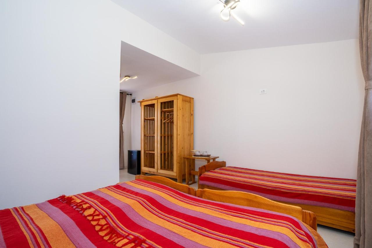 Casa Nikita Hotel Vama Veche Kültér fotó