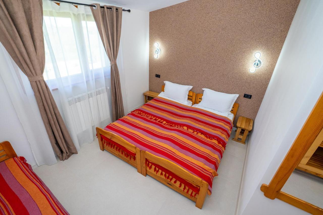 Casa Nikita Hotel Vama Veche Kültér fotó